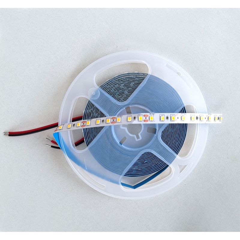 防水白色PCB 2835 LEDストライプ 120LED 発光色 3000K/4000K/6000K 5m/ロール 120° ビームアングル
