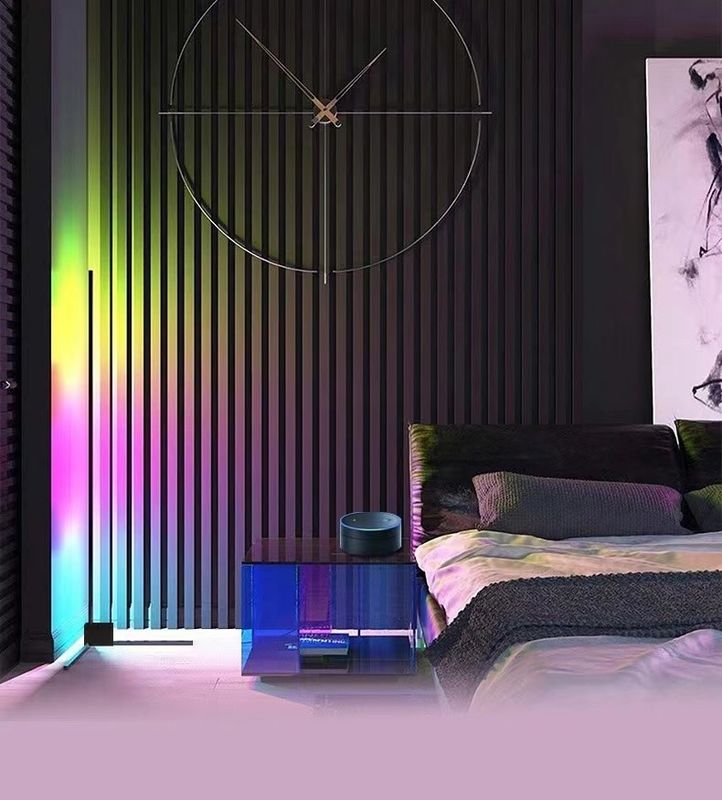 現代的な装飾用室内照明 LED 床ランプ RGB IC スマートコーナー 雰囲気光