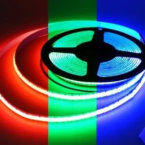 COB LED ストライプ 60000 時間 作業寿命 DC12V/24V CRI90 320LEDs/m 110lm/W