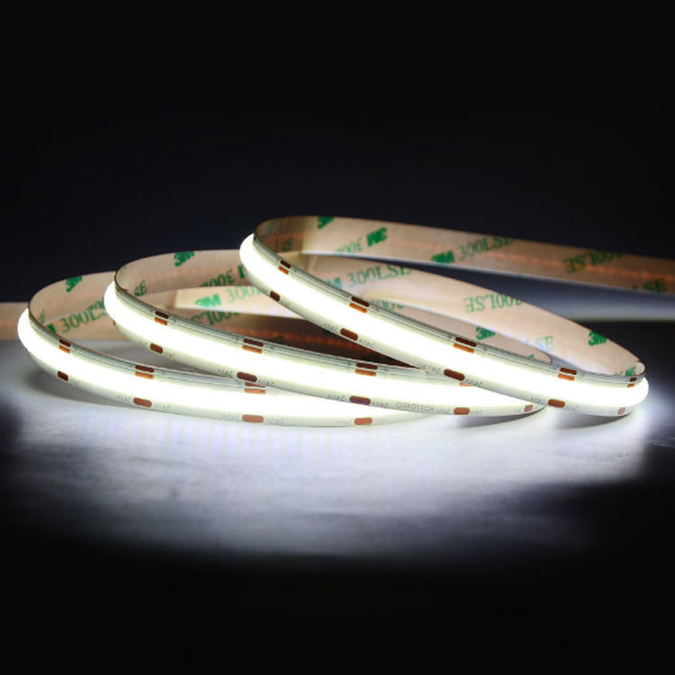 休日の照明プロジェクトのためのカット可能な320LED 8MM 12ボルト柔軟なCOB LEDストライプライト