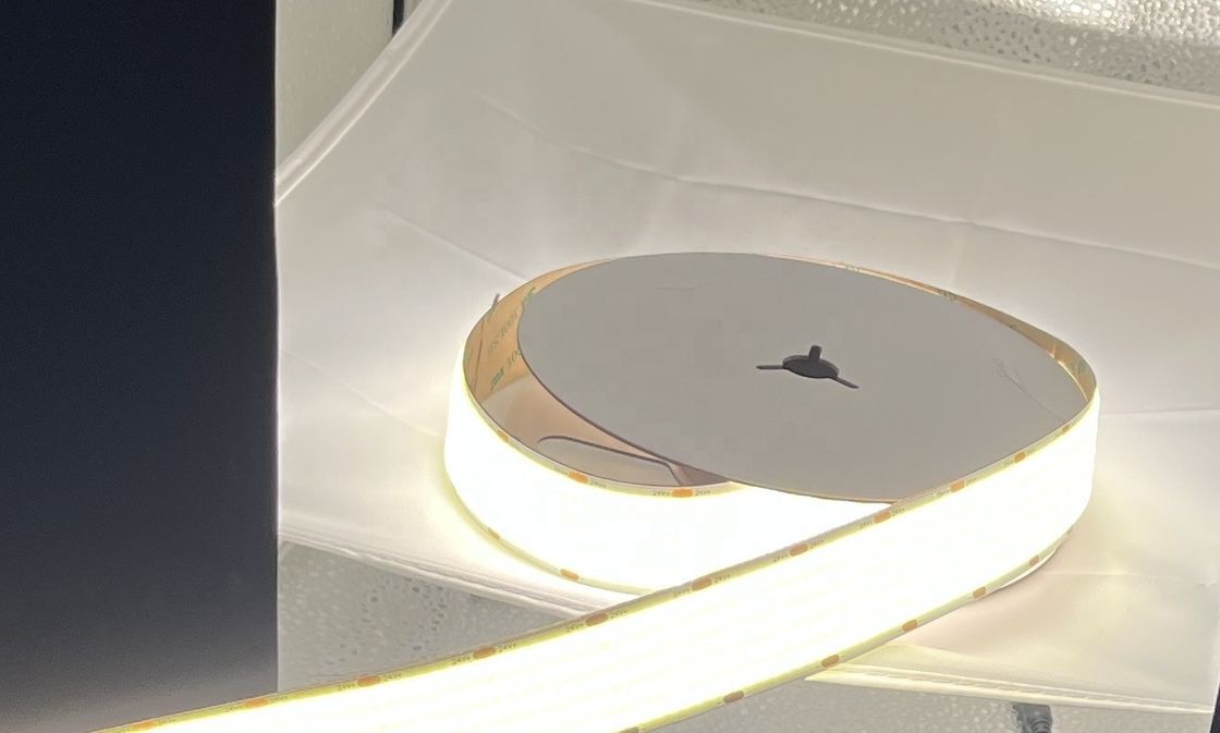 柔らかいコブ・リボン・ロープ 高密度 1600LEDs Per Meter 3500K Ra 90 0.3kg 24v 30mm 幅