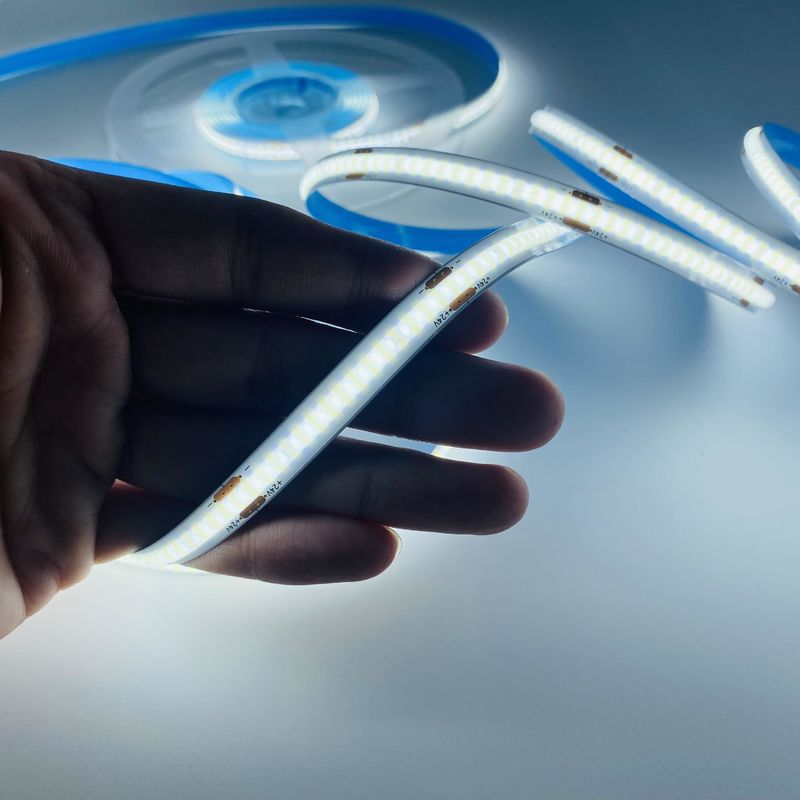 Ip20 480LEDs/m COB LEDストライプライト 常流照明ソリューションサービス 照明と回路設計