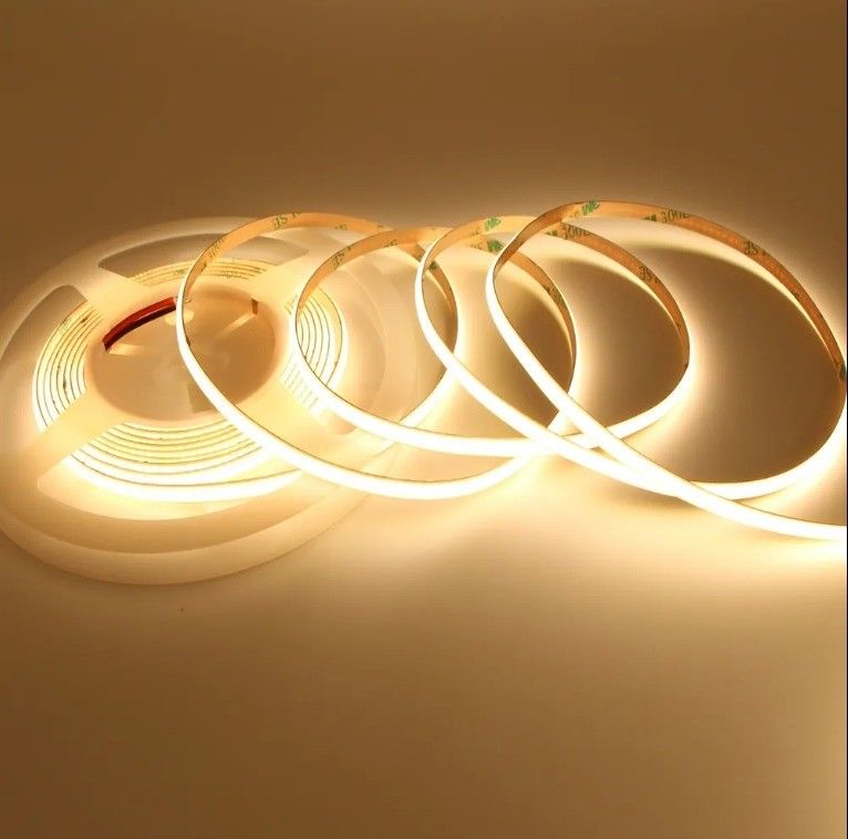 FPC LED RESISTOR ワインキャビネット COB LED ストライプ 超狭い 3mm 幅と高明るさ線形光